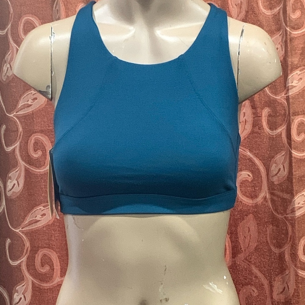 ❤️NWT All in Motion Sports Bra
